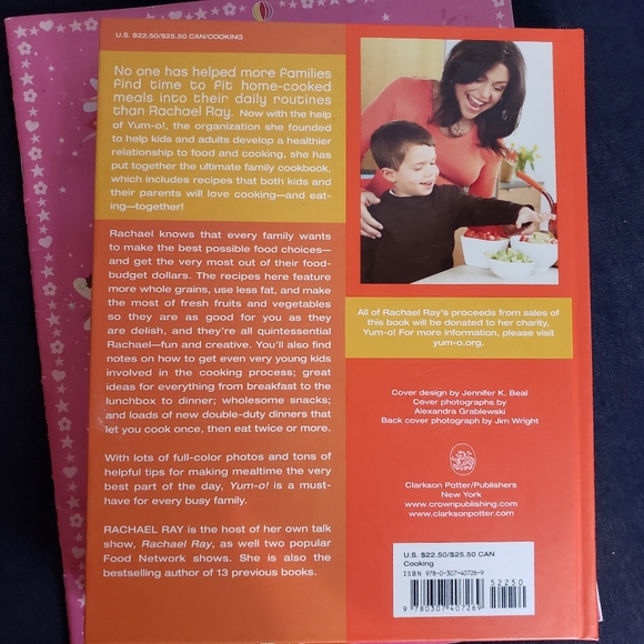 Rachel Ray yum-o the family cookbook - Picture 2 of 4